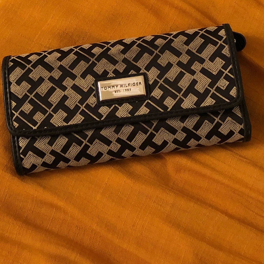 Tommy Hilfiger Wallet